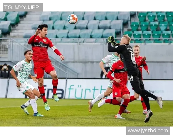 沃尔夫斯堡告负，法兰克福取得胜利继续领跑德甲联赛