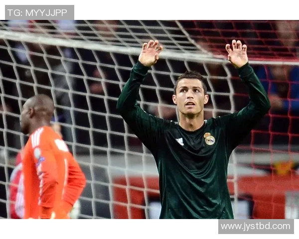 皇马轻取阿贾克斯晋级八强!梅开二度的贝尔掀翻对手防线,莫德里奇梅开神功保驾护航